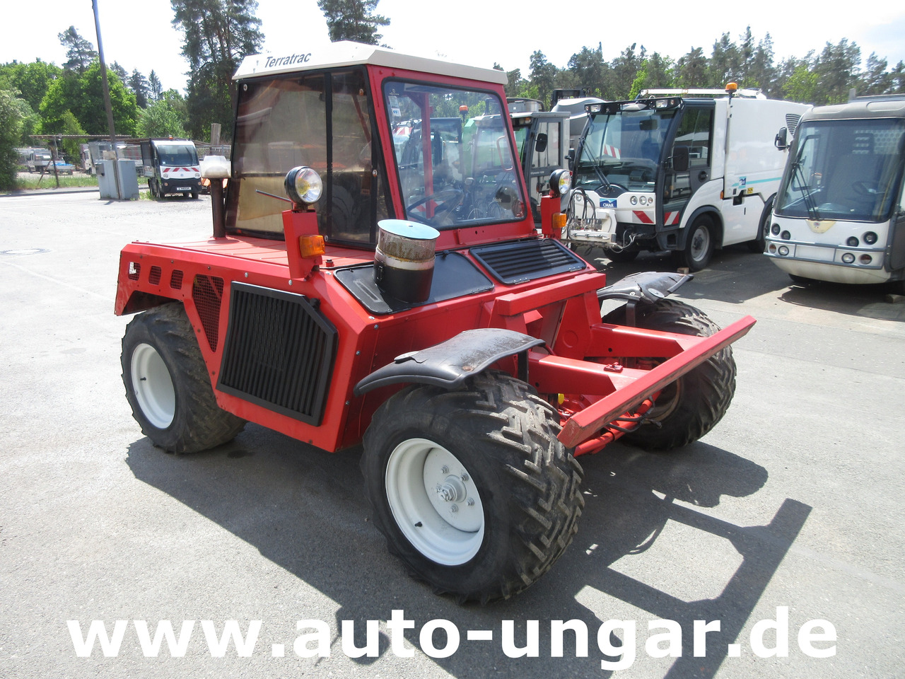 Aebi Terratrac TT88 Bergtraktor Metrac 4x4 Hydrostat 2x Zapfwelle Heckhydraulik - جرار: صورة 1 Aebi Terratrac TT88 Bergtraktor Metrac 4x4 Hydrostat 2x Zapfwelle Heckhydraulik - جرار: صورة 1