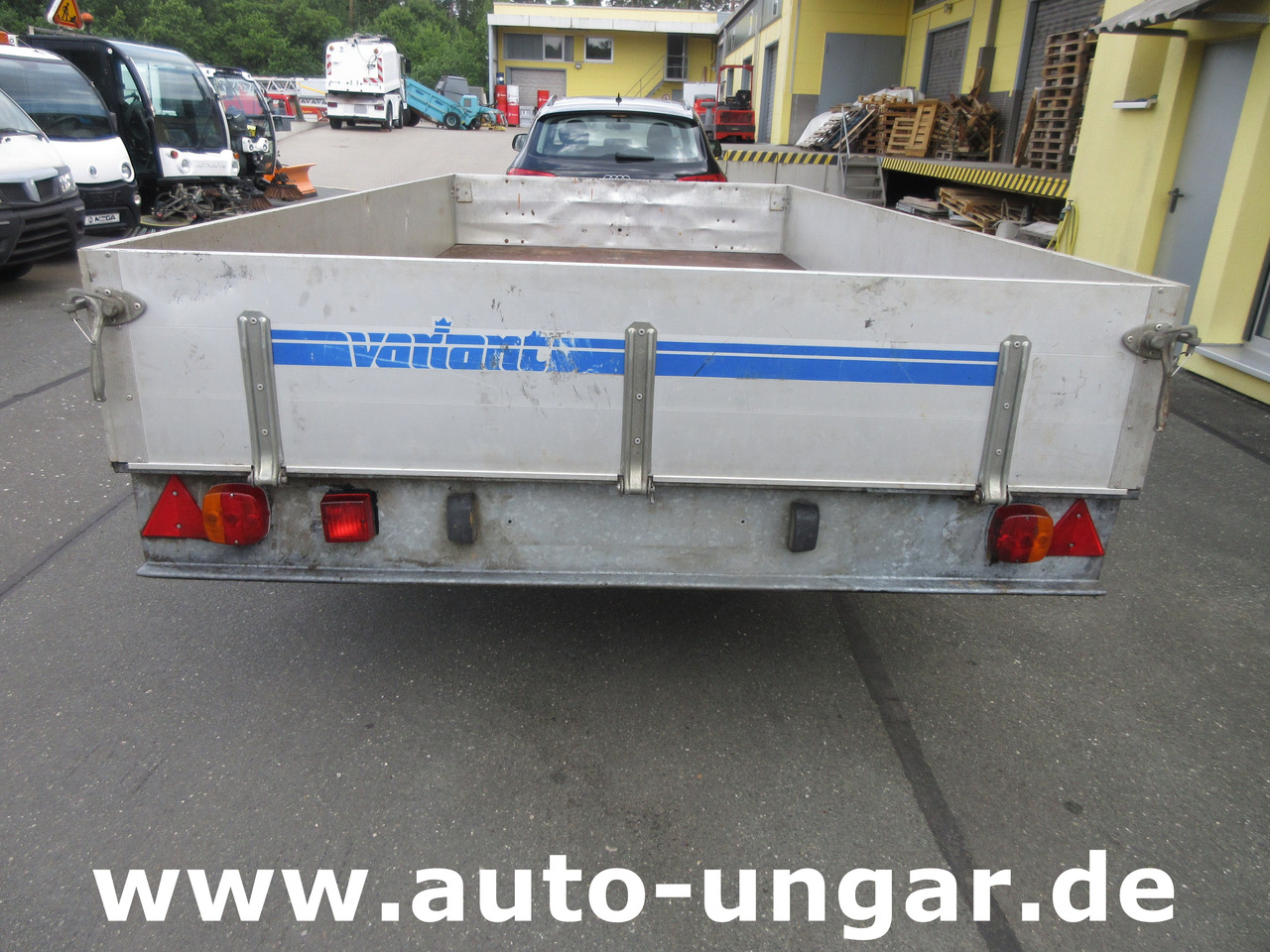 Buhl Variant 2000 Anhänger Pritsche Hochlader 2.000kg Alubordwände - مقطورات مسطحة: صورة 3 Buhl Variant 2000 Anhänger Pritsche Hochlader 2.000kg Alubordwände - مقطورات مسطحة: صورة 3