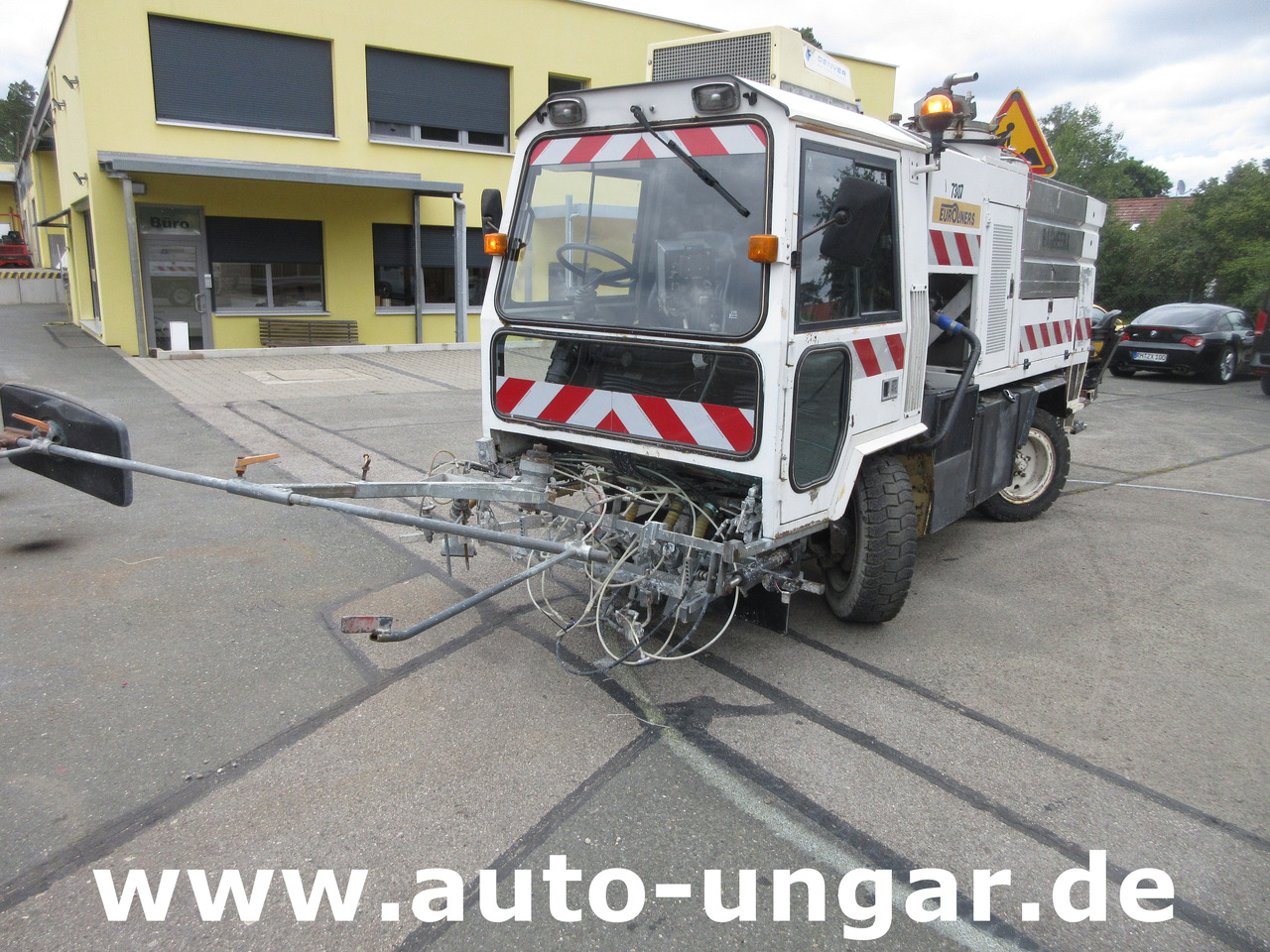 Euroliners Trassar Bagheera Markiermaschine Roadmarking Straßenmarkierung - آلة أسفلت: صورة 2 Euroliners Trassar Bagheera Markiermaschine Roadmarking Straßenmarkierung - آلة أسفلت: صورة 2