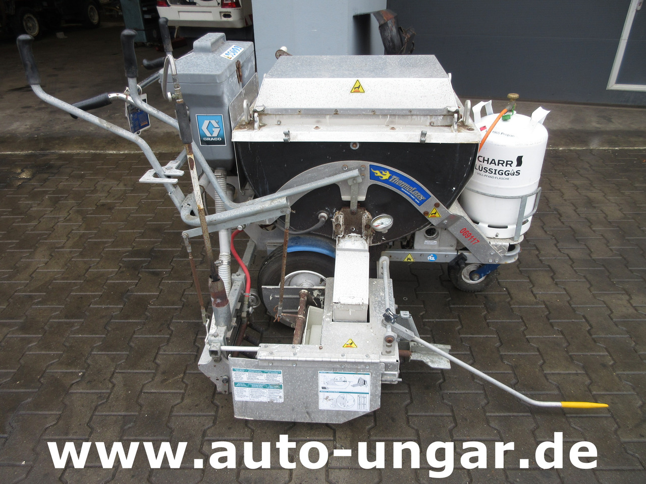 Graco ProMelt Thermolazer LineLazer 24H624 Baujahr 2022 Thermoplastic Roadmarking - آلة أسفلت: صورة 3 Graco ProMelt Thermolazer LineLazer 24H624 Baujahr 2022 Thermoplastic Roadmarking - آلة أسفلت: صورة 3