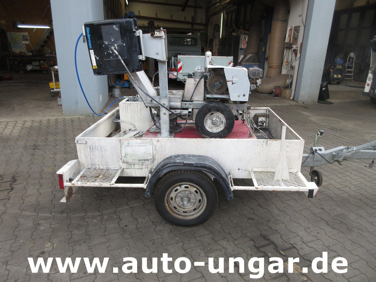 Graco Zebra 5 Airless Traceuse Markiermaschine Roadmarking Machine mit Trailer Hofmann - آلة أسفلت: صورة 5 Graco Zebra 5 Airless Traceuse Markiermaschine Roadmarking Machine mit Trailer Hofmann - آلة أسفلت: صورة 5