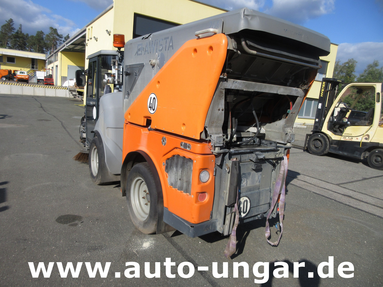 Hako CM 1600 Kehrmaschine 4x4 Baujahr 2018 3 Besen MOTORSCHADEN - سياره كنس شوارع: صورة 5 Hako CM 1600 Kehrmaschine 4x4 Baujahr 2018 3 Besen MOTORSCHADEN - سياره كنس شوارع: صورة 5