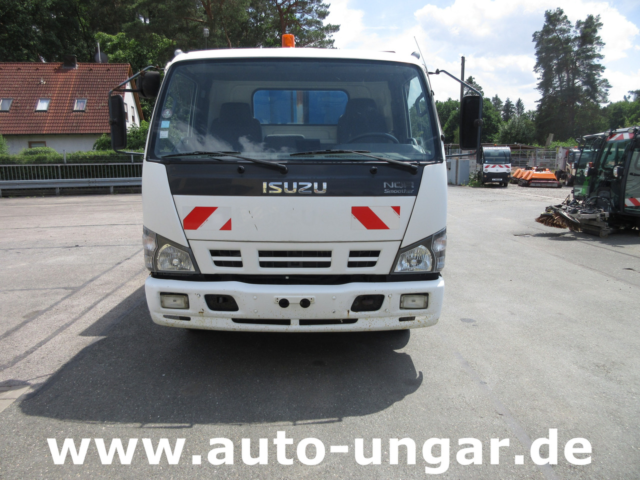ISUZU NQR Smoother Q75 Y07 Müllwagen 8m³ TECNO 7.500kg Kipper Presse Lifter - شاحنة النفايات: صورة 2 ISUZU NQR Smoother Q75 Y07 Müllwagen 8m³ TECNO 7.500kg Kipper Presse Lifter - شاحنة النفايات: صورة 2