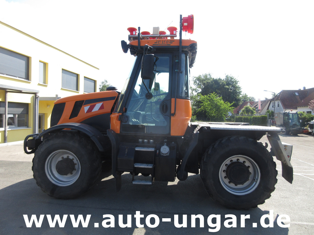 JCB Landpower Fastrac HMV 3200 Bj. 2009 80km/h 4x4 2x PTO 195PS - جرار: صورة 4 JCB Landpower Fastrac HMV 3200 Bj. 2009 80km/h 4x4 2x PTO 195PS - جرار: صورة 4