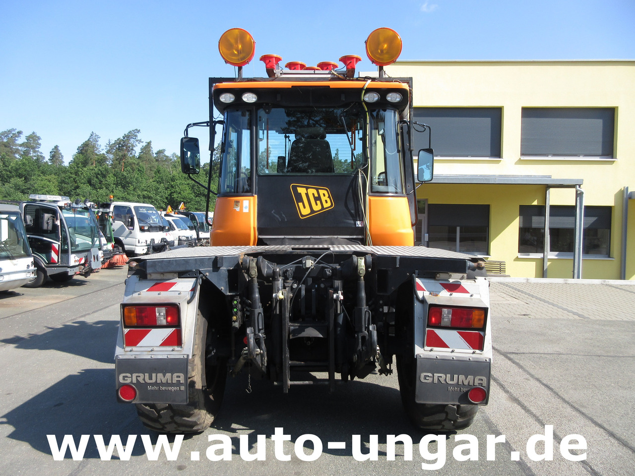 JCB Landpower Fastrac HMV 3200 Bj. 2009 80km/h 4x4 2x PTO 195PS - جرار: صورة 3 JCB Landpower Fastrac HMV 3200 Bj. 2009 80km/h 4x4 2x PTO 195PS - جرار: صورة 3