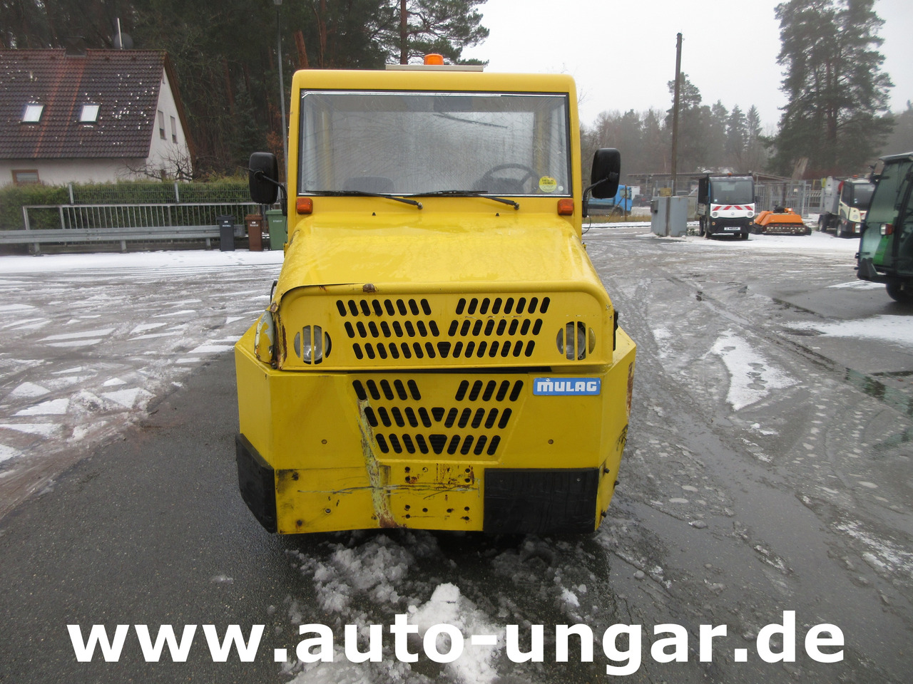 MULAG Comet 6D Baujahr 2015 Gepäckschlepper Pushback Deutz Diesel - جرارات الأمتعة: صورة 2 MULAG Comet 6D Baujahr 2015 Gepäckschlepper Pushback Deutz Diesel - جرارات الأمتعة: صورة 2