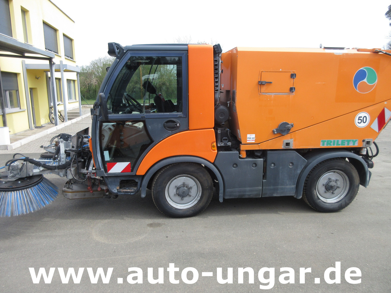 Multicar Tremo X56 4x4 Euro 5 Bj. 2015 Trilety TXK Kehr-Aufbau Motorschaden - آلية المنفعة/ مركبة خاصة: صورة 4 Multicar Tremo X56 4x4 Euro 5 Bj. 2015 Trilety TXK Kehr-Aufbau Motorschaden - آلية المنفعة/ مركبة خاصة: صورة 4