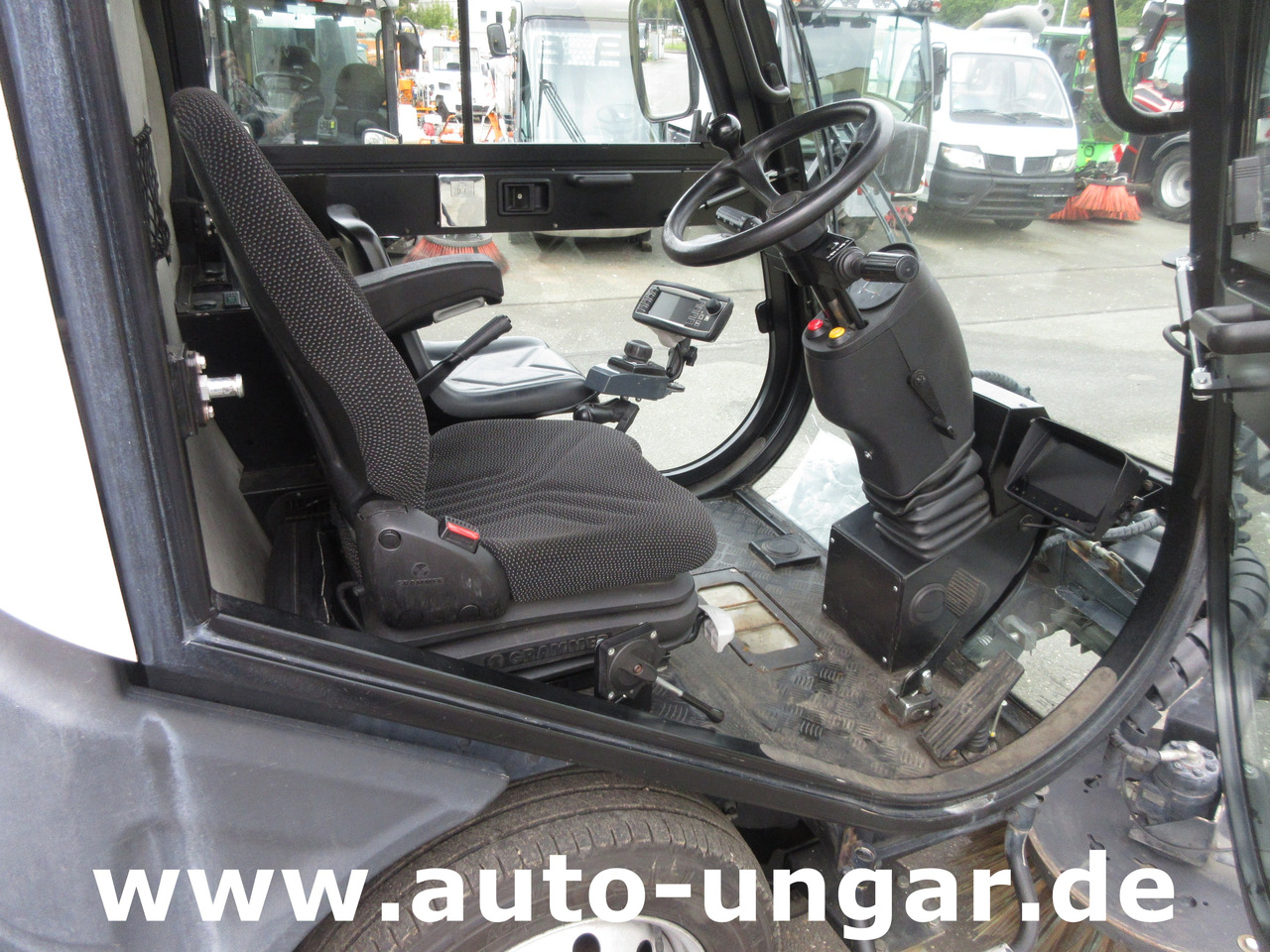 سياره كنس شوارع Nilfisk CR3500 CityRanger Schmidt Flexigo Multigo 4x4 Kehrmaschine Geräteträger: صورة 15
