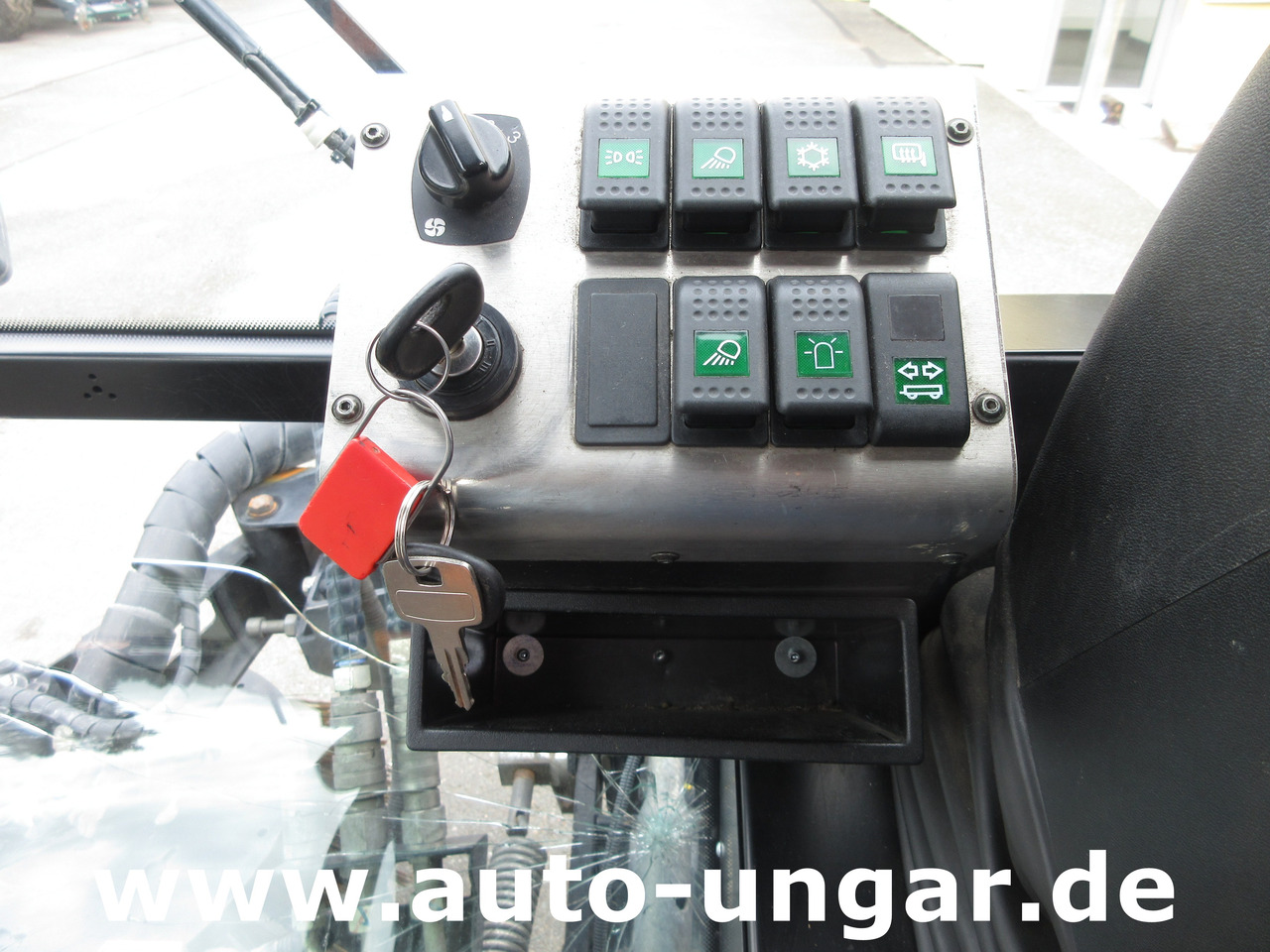 سياره كنس شوارع Nilfisk CR3500 CityRanger Schmidt Flexigo Multigo 4x4 Kehrmaschine Geräteträger: صورة 21