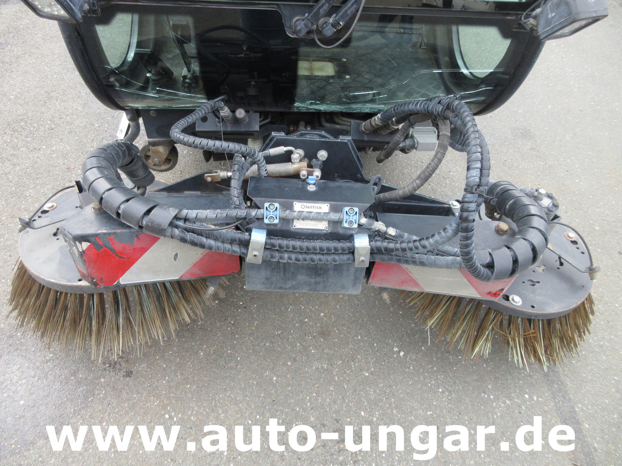 Nilfisk CR3500 CityRanger Schmidt Flexigo Multigo 4x4 Kehrmaschine Geräteträger - سياره كنس شوارع: صورة 3 Nilfisk CR3500 CityRanger Schmidt Flexigo Multigo 4x4 Kehrmaschine Geräteträger - سياره كنس شوارع: صورة 3