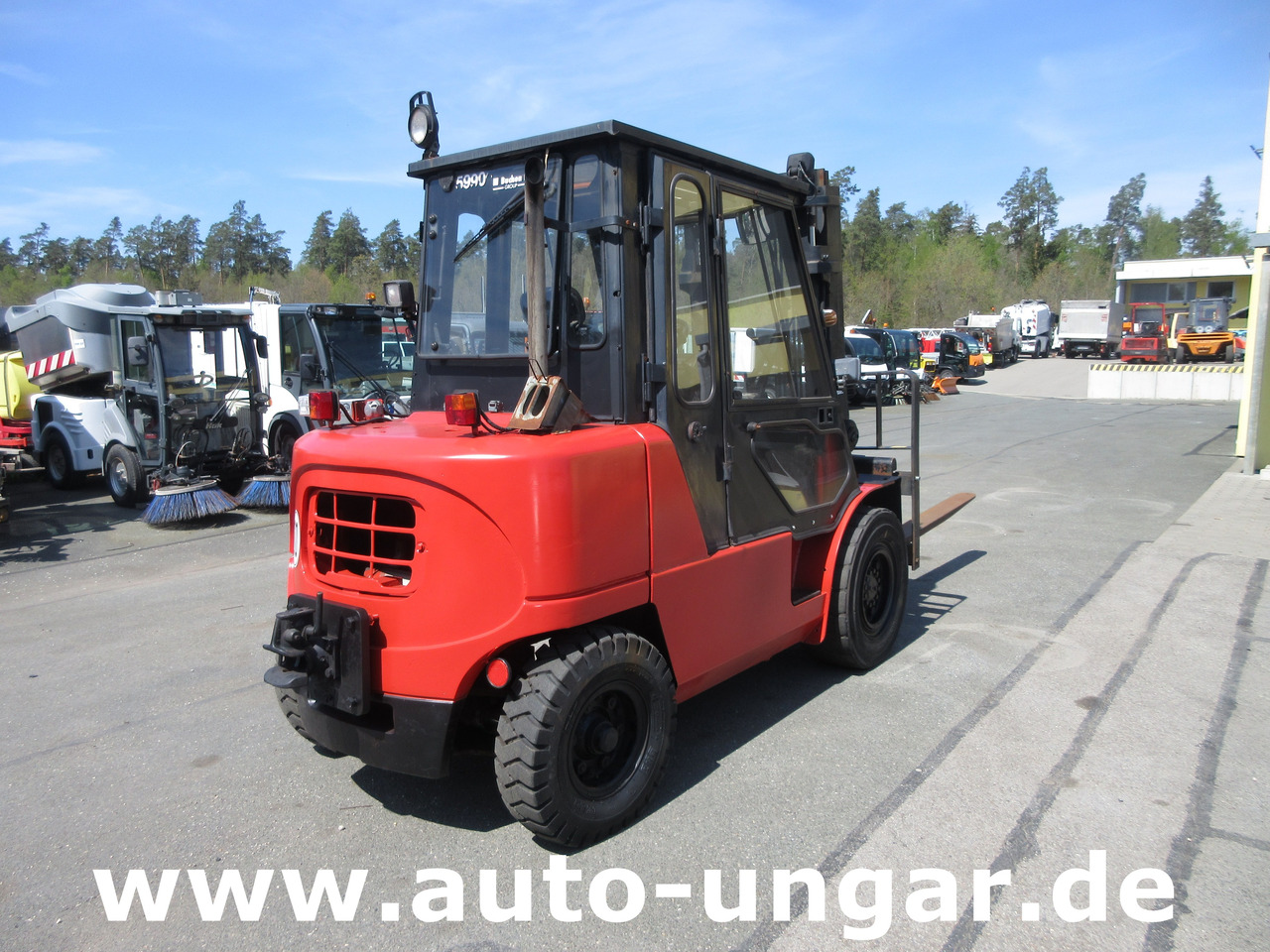 Nissan F04D 400 Diesel Gabelstapler 4.000kg Motorschaden Bj. 2002 - رافعة شوكية ديزل: صورة 3 Nissan F04D 400 Diesel Gabelstapler 4.000kg Motorschaden Bj. 2002 - رافعة شوكية ديزل: صورة 3