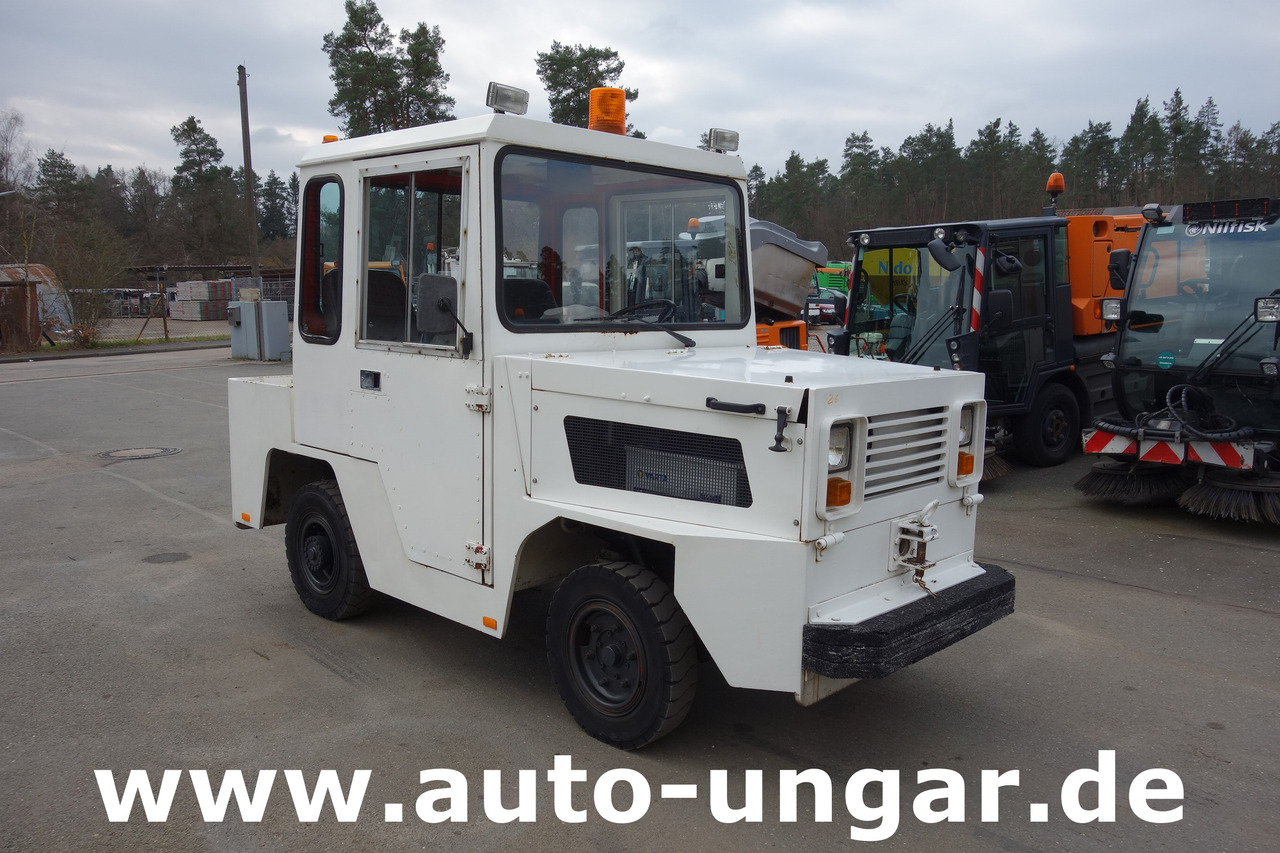 ROFAN ZD44F Jenbacher Pushback Pull - Tractor GSE Gepäckschlepper Industrieschlepper - جرارات الأمتعة: صورة 1 ROFAN ZD44F Jenbacher Pushback Pull - Tractor GSE Gepäckschlepper Industrieschlepper - جرارات الأمتعة: صورة 1