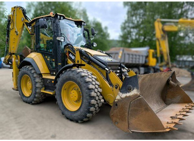 Caterpillar 444F - جرافة حفار: صورة 1 Caterpillar 444F - جرافة حفار: صورة 1