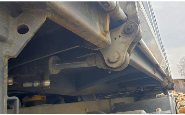 Kamaz 6x6 - 65111 - شاحنة قلاب: صورة 4 Kamaz 6x6 - 65111 - شاحنة قلاب: صورة 4