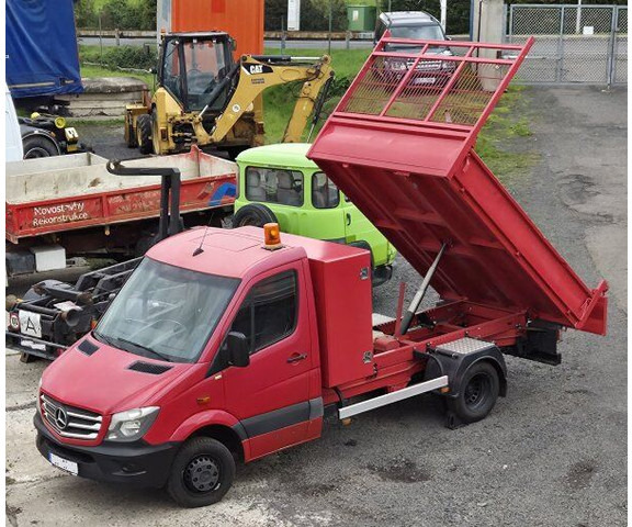 Mercedes-Benz Sprinter 516 CDI 2.2 - قلاب صغير: صورة 1 Mercedes-Benz Sprinter 516 CDI 2.2 - قلاب صغير: صورة 1