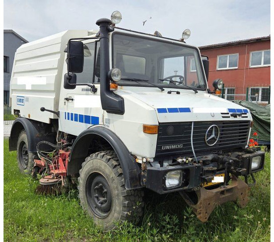 Mercedes-Benz Unimog 1400 +Schmidt SK320 - آلات البناء: صورة 1 Mercedes-Benz Unimog 1400 +Schmidt SK320 - آلات البناء: صورة 1
