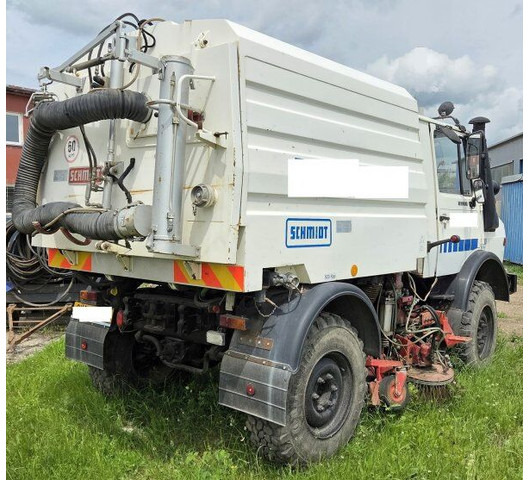 Mercedes-Benz Unimog 1400 +Schmidt SK320 - آلات البناء: صورة 3 Mercedes-Benz Unimog 1400 +Schmidt SK320 - آلات البناء: صورة 3