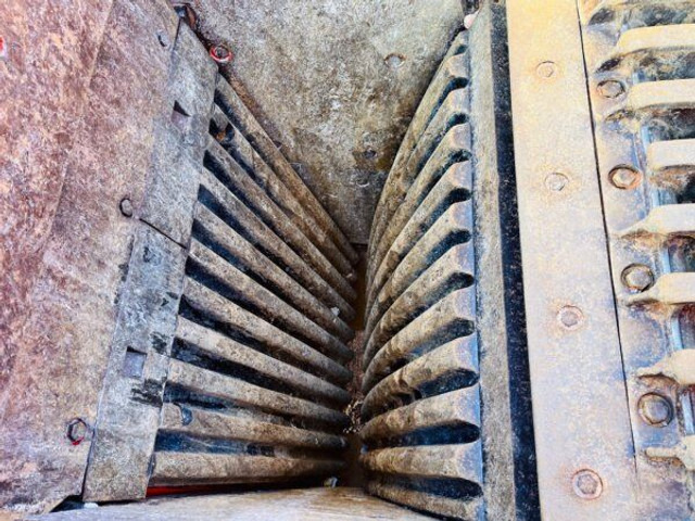 Sandvik QJ 341+ - كسارة فكية: صورة 5 Sandvik QJ 341+ - كسارة فكية: صورة 5