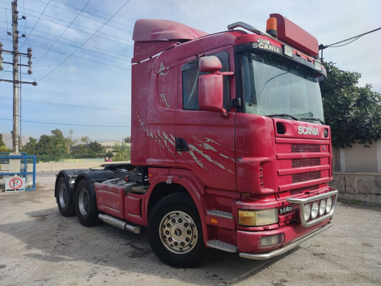 Scania R144-530 V8 GA6X4NZ 530 - وحدة جر: صورة 2 Scania R144-530 V8 GA6X4NZ 530 - وحدة جر: صورة 2