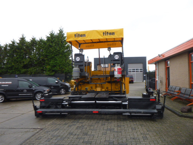 INGERSOLL RAND ABG TITAN 473 - مدادة الأسفلت: صورة 5 INGERSOLL RAND ABG TITAN 473 - مدادة الأسفلت: صورة 5