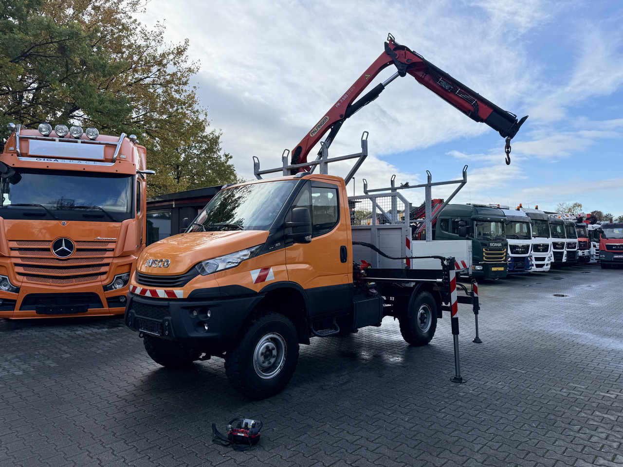 Iveco Daily 55S18W 4X4 Palfinger PK 7.501 - شاحنات مسطحة, شاحنة كرين: صورة 1 Iveco Daily 55S18W 4X4 Palfinger PK 7.501 - شاحنات مسطحة, شاحنة كرين: صورة 1
