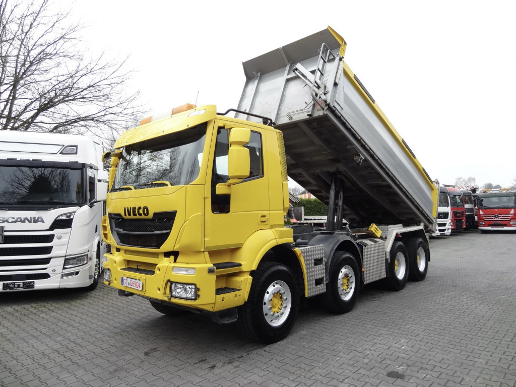 Iveco Trakker 450 8X4 Meiller - شاحنة قلاب: صورة 1 Iveco Trakker 450 8X4 Meiller - شاحنة قلاب: صورة 1