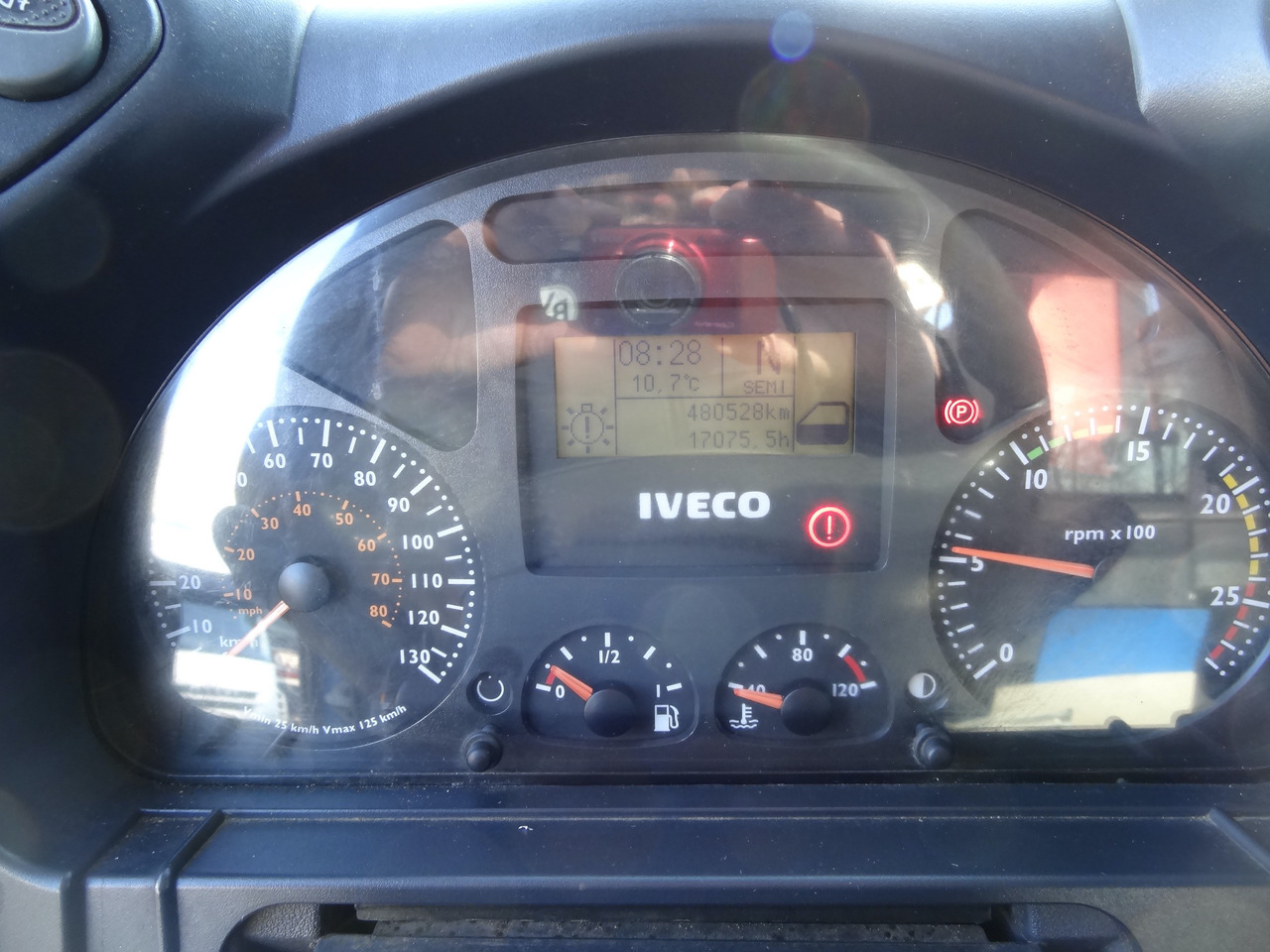 Iveco Trakker AD340T41 8X4 Kipper Kran Palfinger 23002 - شاحنة قلاب, شاحنة كرين: صورة 3 Iveco Trakker AD340T41 8X4 Kipper Kran Palfinger 23002 - شاحنة قلاب, شاحنة كرين: صورة 3