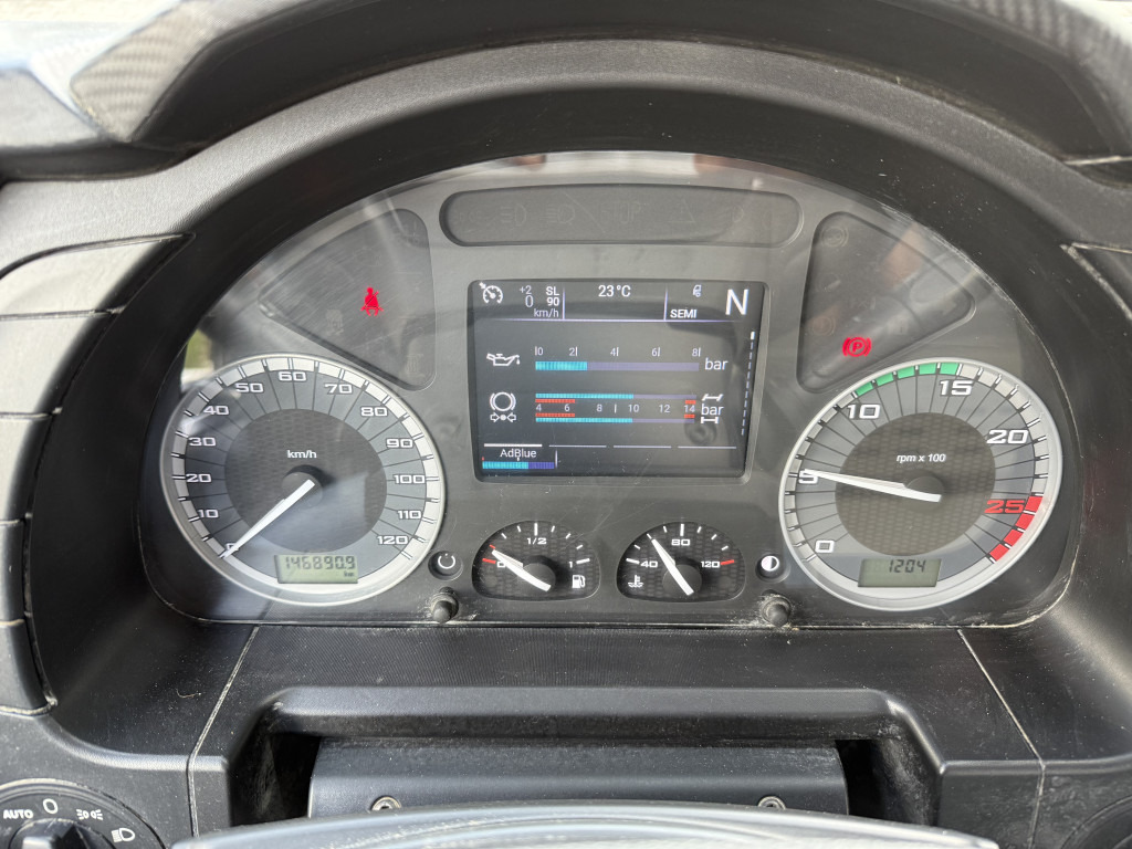 شاحنة قلاب Iveco X-Way 480 8X4 Dautel: صورة 6