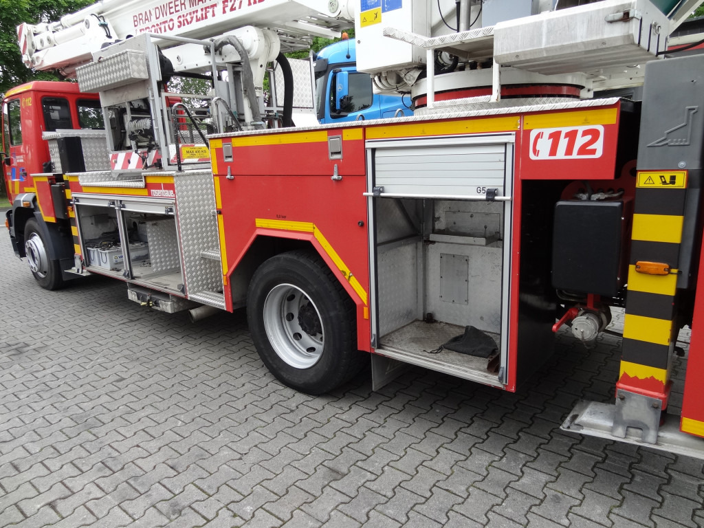 MAN L2000 18.284 Feuerwehr Bronto Skylift 27 Meter - منصة تلسكوبية محمولة على شاحنة: صورة 4 MAN L2000 18.284 Feuerwehr Bronto Skylift 27 Meter - منصة تلسكوبية محمولة على شاحنة: صورة 4