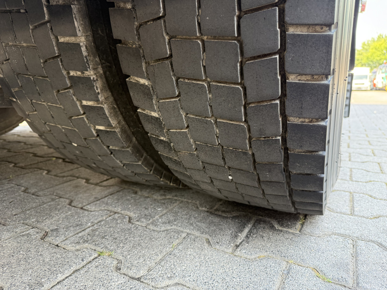 MAN TGA 18.350 4X2 BL Ladebordwand 4.000Kg - شاحنة ستارة: صورة 5 MAN TGA 18.350 4X2 BL Ladebordwand 4.000Kg - شاحنة ستارة: صورة 5