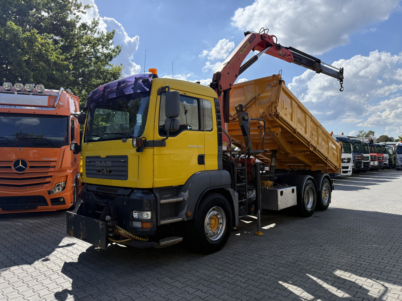 MAN TGA 26.360 6X2 Kipper Kran Palfinger 15500 - شاحنة قلاب, شاحنة كرين: صورة 1 MAN TGA 26.360 6X2 Kipper Kran Palfinger 15500 - شاحنة قلاب, شاحنة كرين: صورة 1