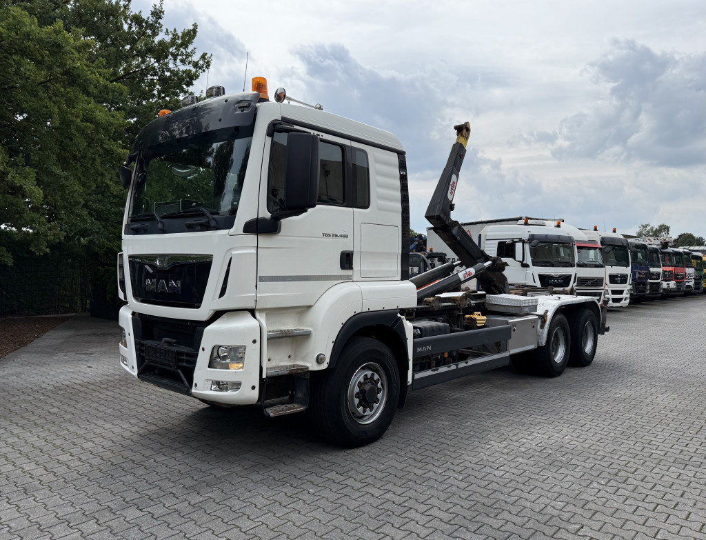MAN TGS 26.480 6X6H Haken - شاحنة ذات خطاف: صورة 1 MAN TGS 26.480 6X6H Haken - شاحنة ذات خطاف: صورة 1