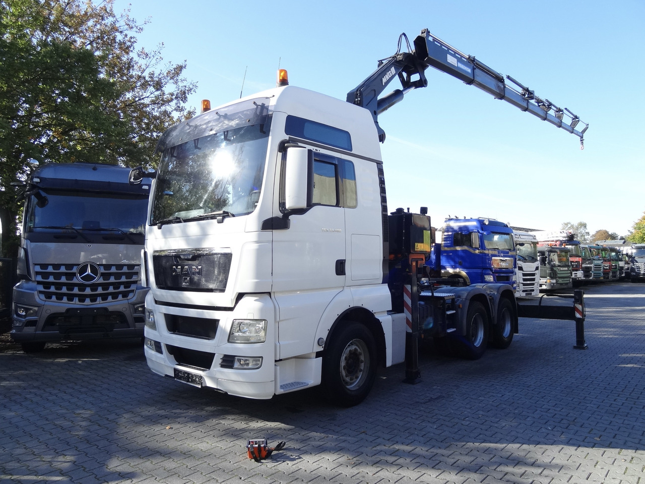 MAN TGX 33.480 6X4 Kran MKG 381 bis 20 Meter - شاحنة كرين, وحدة جر: صورة 1 MAN TGX 33.480 6X4 Kran MKG 381 bis 20 Meter - شاحنة كرين, وحدة جر: صورة 1
