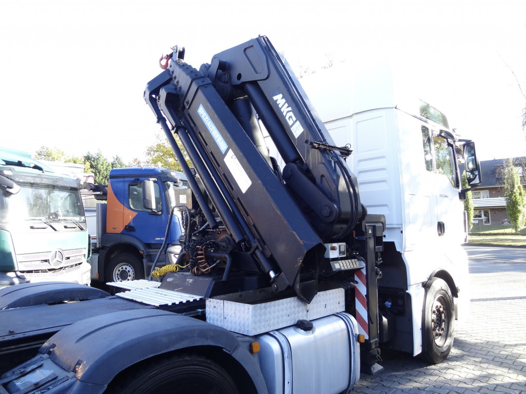 MAN TGX 33.480 6X4 Kran MKG 381 bis 20 Meter - شاحنة كرين, وحدة جر: صورة 4 MAN TGX 33.480 6X4 Kran MKG 381 bis 20 Meter - شاحنة كرين, وحدة جر: صورة 4