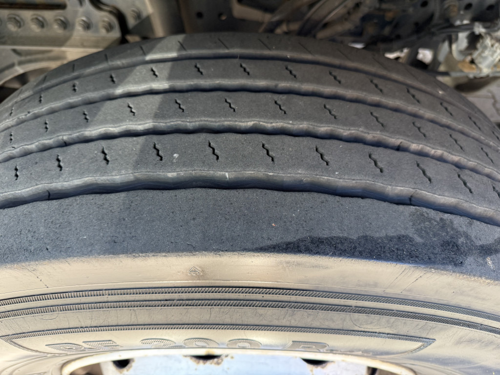 Mercedes-Benz Actros 1827 Kran Palfinger PK 9002 - شاحنات مسطحة, شاحنة كرين: صورة 2 Mercedes-Benz Actros 1827 Kran Palfinger PK 9002 - شاحنات مسطحة, شاحنة كرين: صورة 2