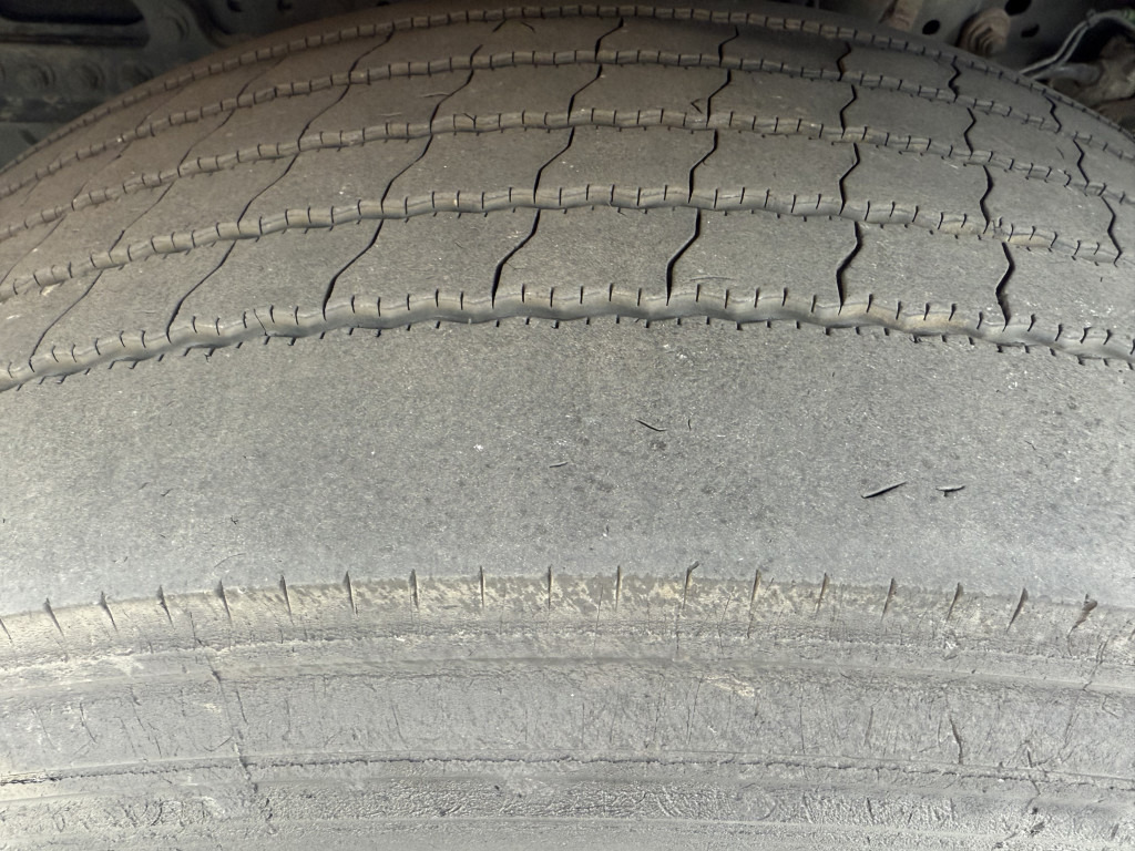 Mercedes-Benz Actros 1842LS Kran HMF 2020 bis 18 Meter - وحدة جر: صورة 3 Mercedes-Benz Actros 1842LS Kran HMF 2020 bis 18 Meter - وحدة جر: صورة 3