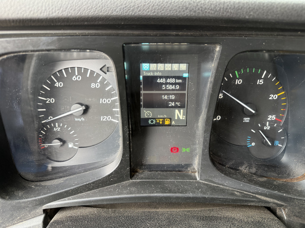 Mercedes-Benz Arocs 3251 8X4 Haken mit Kran HMF 2620 K5 - شاحنة ذات خطاف, شاحنة كرين: صورة 5 Mercedes-Benz Arocs 3251 8X4 Haken mit Kran HMF 2620 K5 - شاحنة ذات خطاف, شاحنة كرين: صورة 5