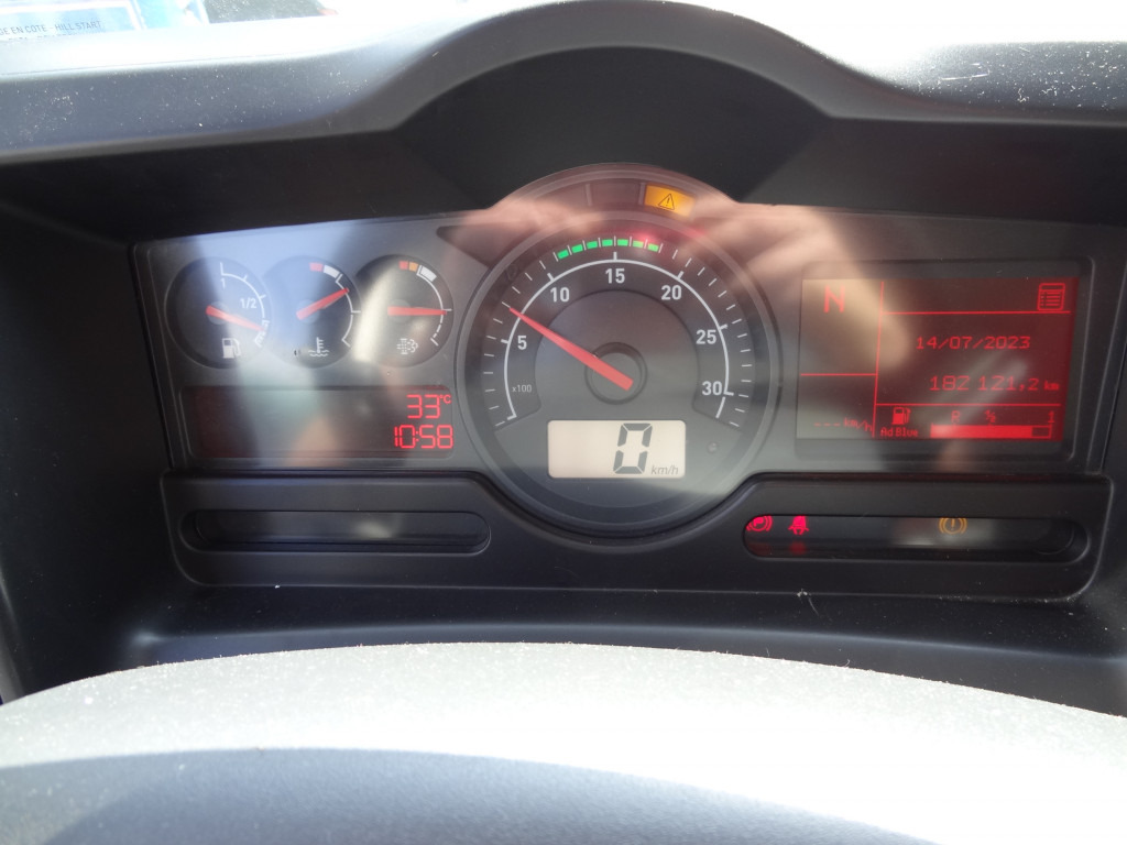 Renault D10.210 6m Koffer - شاحنة مقفلة: صورة 5 Renault D10.210 6m Koffer - شاحنة مقفلة: صورة 5
