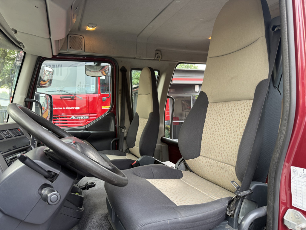 Renault Midlum 180.10 DoKa - شاحنة مقفلة: صورة 5 Renault Midlum 180.10 DoKa - شاحنة مقفلة: صورة 5