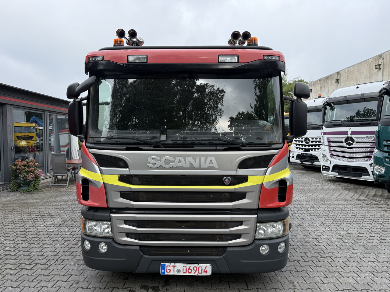 شاحنة كرين Scania P410 4X2 Palfinger PK 13001: صورة 10