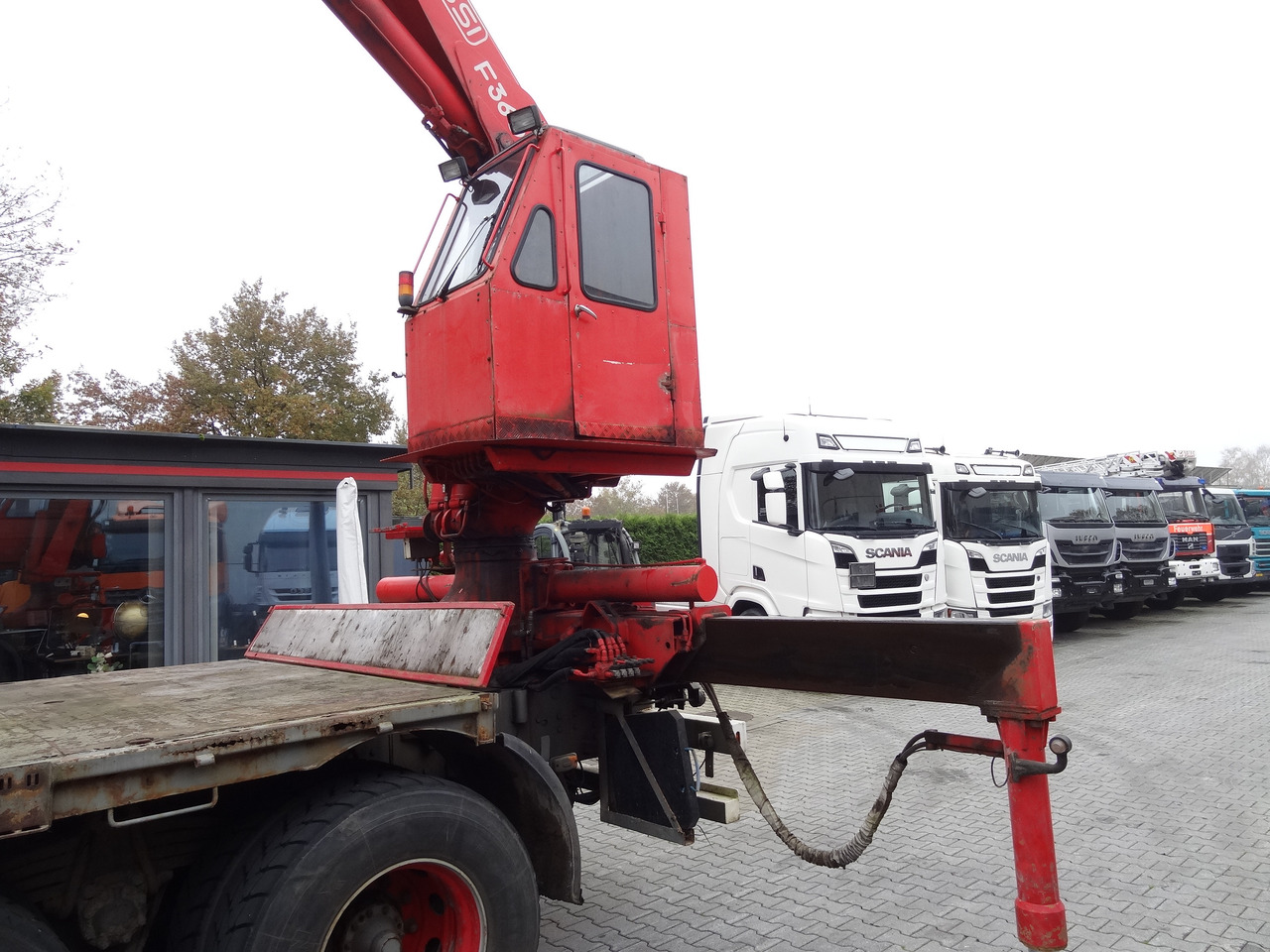 Scania R144 460 6X4 Fassi 360 bis 25 Meter - شاحنة كرين, شاحنات مسطحة: صورة 2 Scania R144 460 6X4 Fassi 360 bis 25 Meter - شاحنة كرين, شاحنات مسطحة: صورة 2