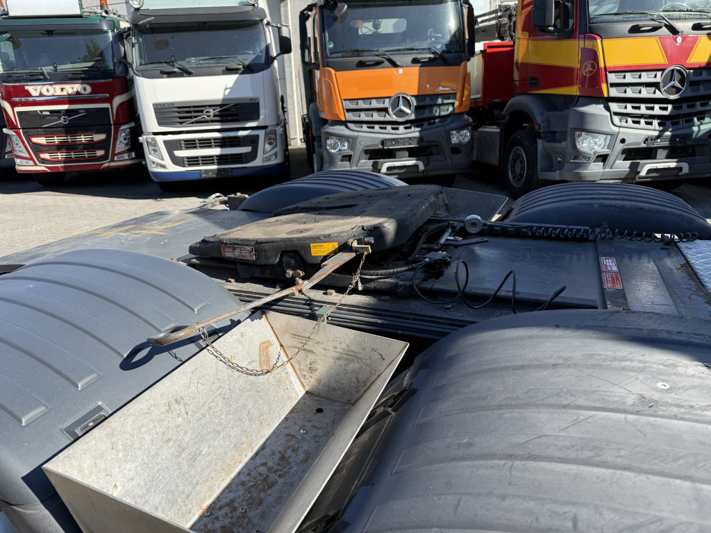 Scania R400 6X2 Kran Hiab 377-8 bis 25 Meter - شاحنة كرين, وحدة جر: صورة 2 Scania R400 6X2 Kran Hiab 377-8 bis 25 Meter - شاحنة كرين, وحدة جر: صورة 2