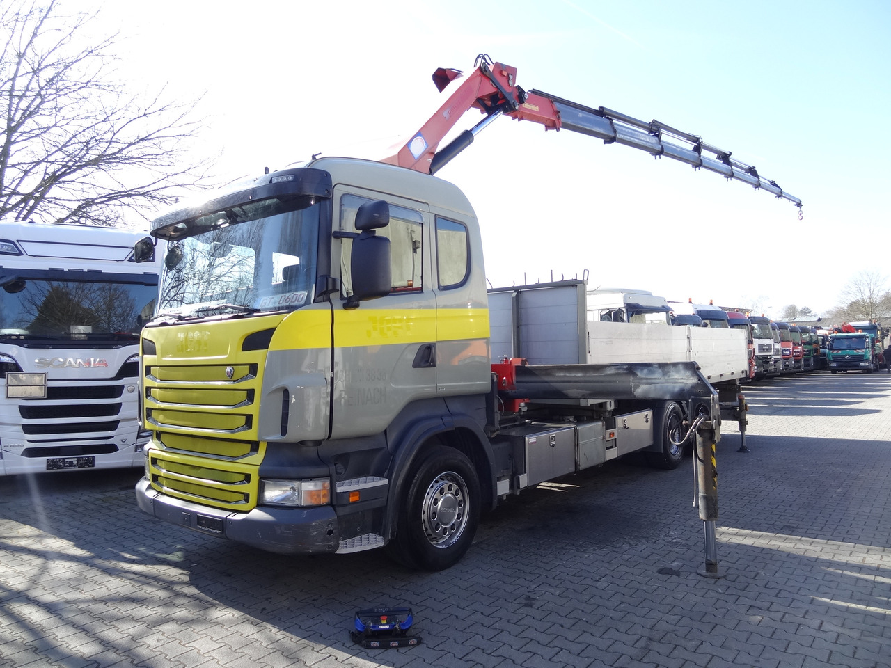 Scania R440 6X2*4 Kran HMF 3000 bis 30 Meter - شاحنة كرين, شاحنات مسطحة: صورة 1 Scania R440 6X2*4 Kran HMF 3000 bis 30 Meter - شاحنة كرين, شاحنات مسطحة: صورة 1