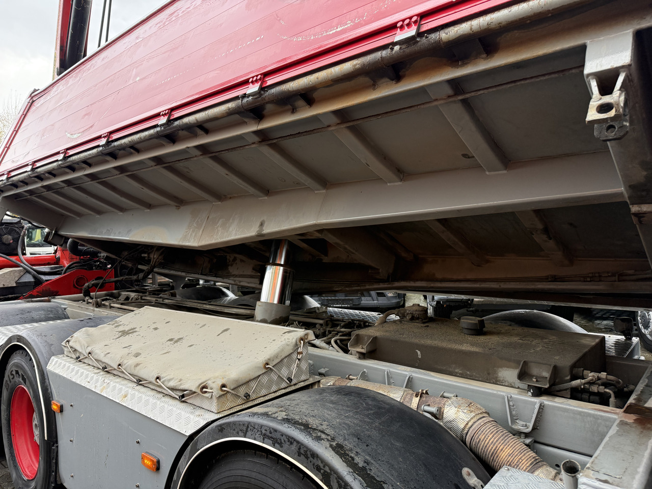 Scania R580 V8 8X4 Kipper Kran Palfinger 22002 - شاحنة كرين, شاحنة قلاب: صورة 3 Scania R580 V8 8X4 Kipper Kran Palfinger 22002 - شاحنة كرين, شاحنة قلاب: صورة 3