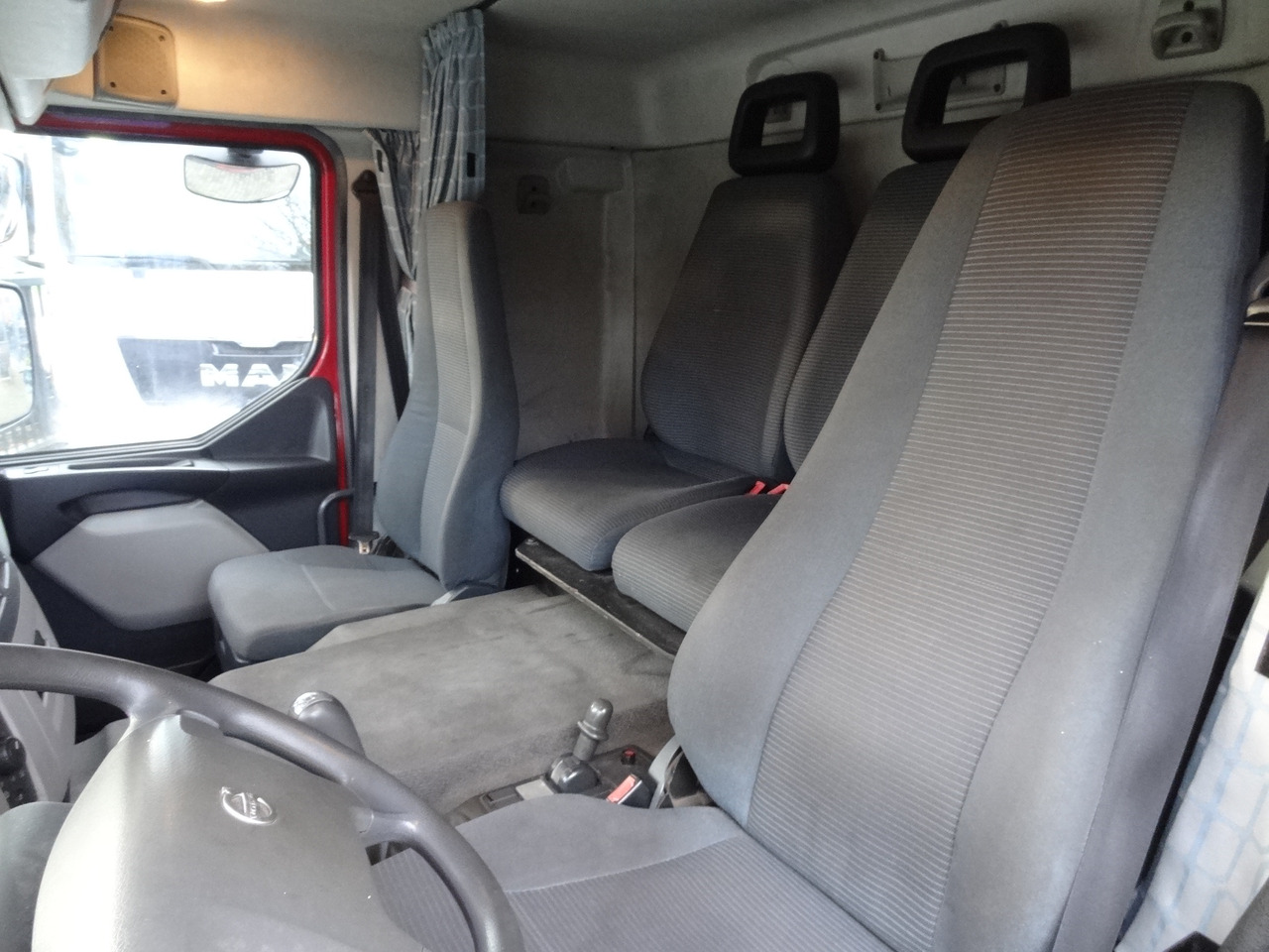 Volvo FE320 Fahrschule/ driving school - وحدة جر: صورة 4 Volvo FE320 Fahrschule/ driving school - وحدة جر: صورة 4