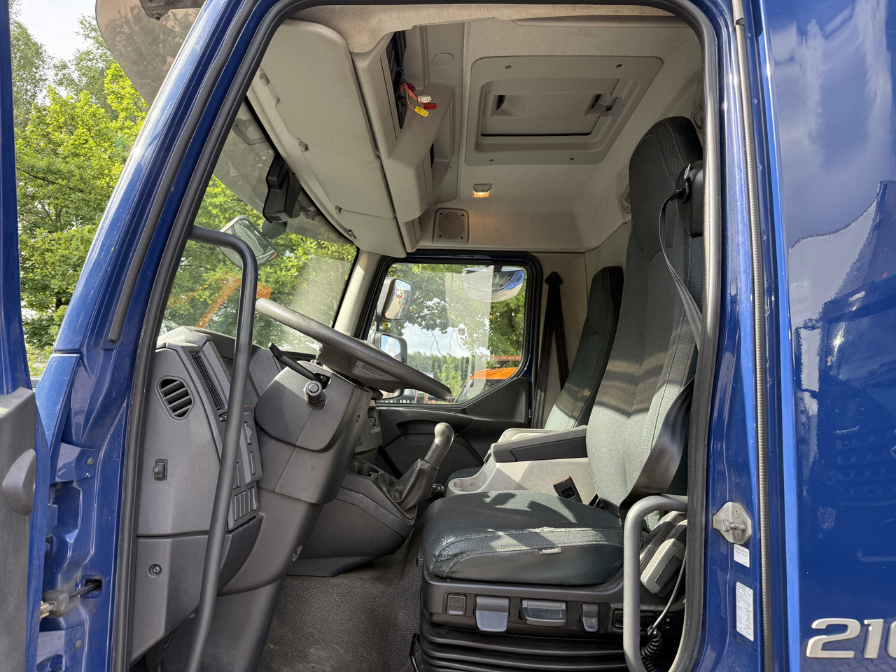 Volvo FL210 14 Tonner - شاحنة ستارة: صورة 4 Volvo FL210 14 Tonner - شاحنة ستارة: صورة 4