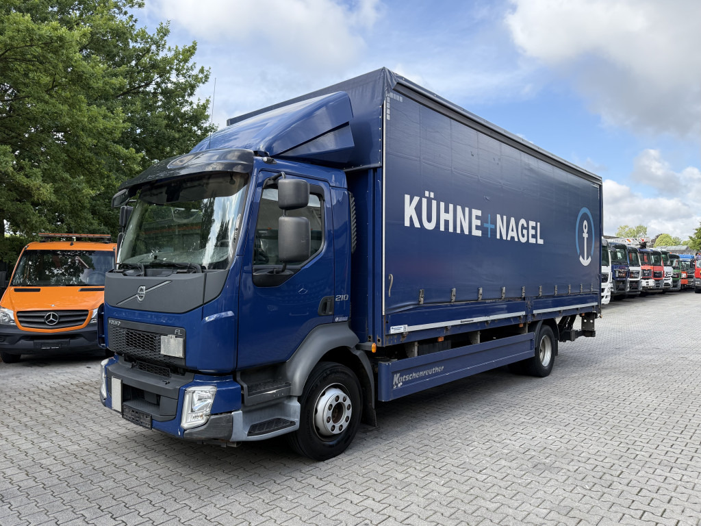 Volvo FL210 14 Tonner - شاحنة ستارة: صورة 1 Volvo FL210 14 Tonner - شاحنة ستارة: صورة 1