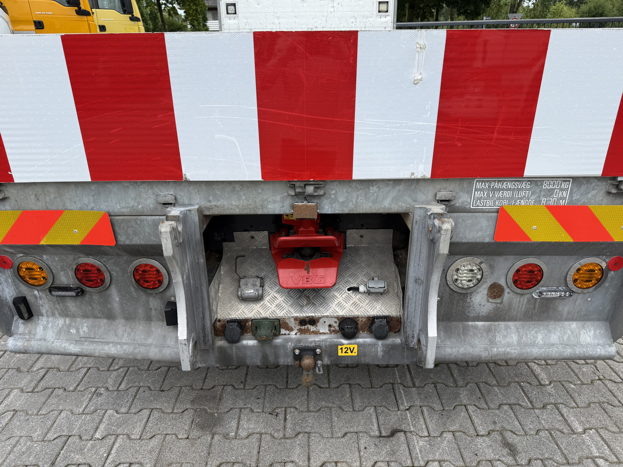 Volvo FL250.16 HMF 875 K3 - شاحنات مسطحة, شاحنة كرين: صورة 2 Volvo FL250.16 HMF 875 K3 - شاحنات مسطحة, شاحنة كرين: صورة 2