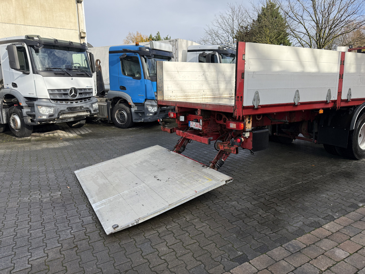 Volvo FM330 Kran Effer 165 bis 20 Meter - شاحنات مسطحة, شاحنة كرين: صورة 2 Volvo FM330 Kran Effer 165 bis 20 Meter - شاحنات مسطحة, شاحنة كرين: صورة 2