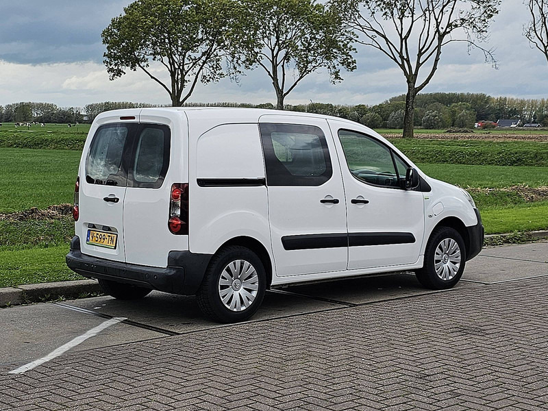 Citroën Berlingo 1.1 23kWH NAP Airco ! - شاحنة مغلقة الصندوق, فان كهربائية: صورة 3 Citroën Berlingo 1.1 23kWH NAP Airco ! - شاحنة مغلقة الصندوق, فان كهربائية: صورة 3